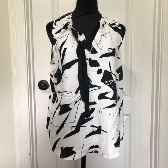 Vince Camuto Women's Blouse Sleeveless Tie Neck Detail Black White Size‎ Medium - Picture 3 of 8